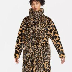 SOLD SOLD SOLD RARE….. Nike Air Jordan Womens 2-in-1 Faux Fur  Parka Size Medium